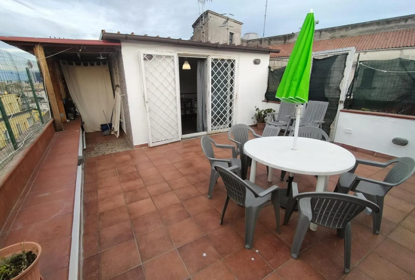 Terrazza Al Museo Madre Apartment Naples 0*,